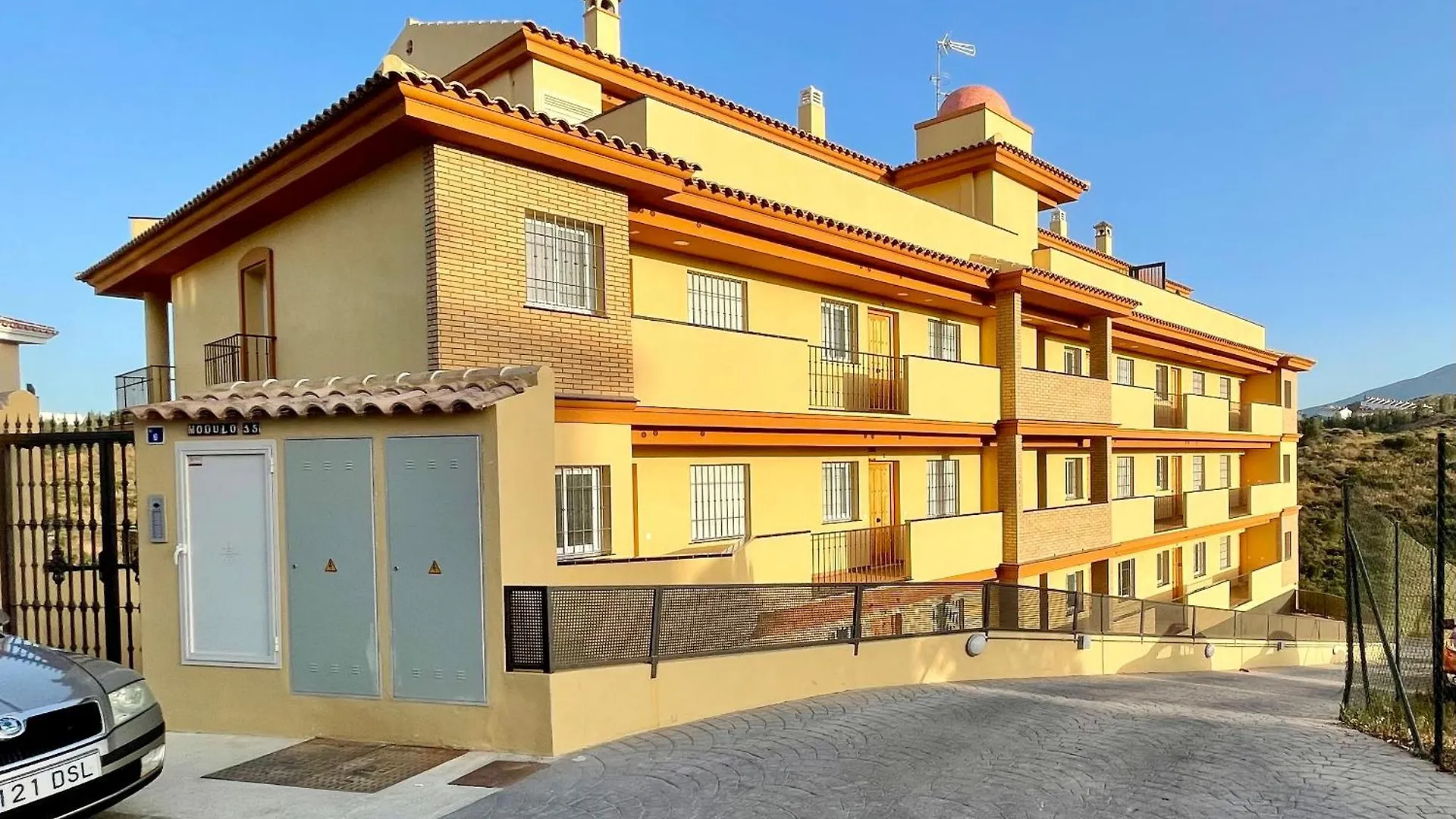4New, 2 Bed 2 Bath Apartment Built 2024 With Community Pool And Local Beach Mijas